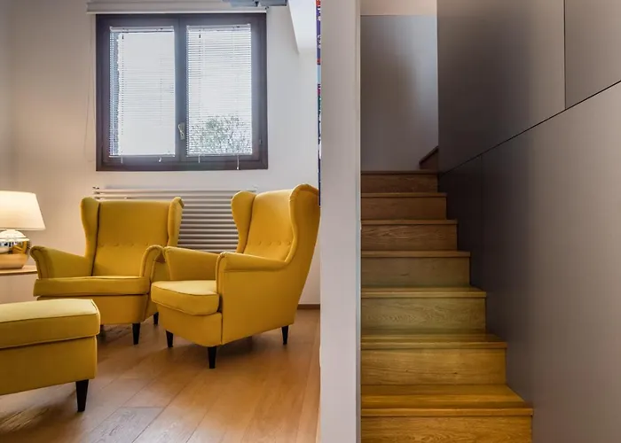 The Silk House By Lionhost 3*