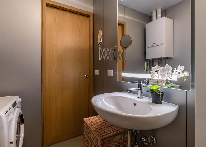 The Silk House By Lionhost Venise